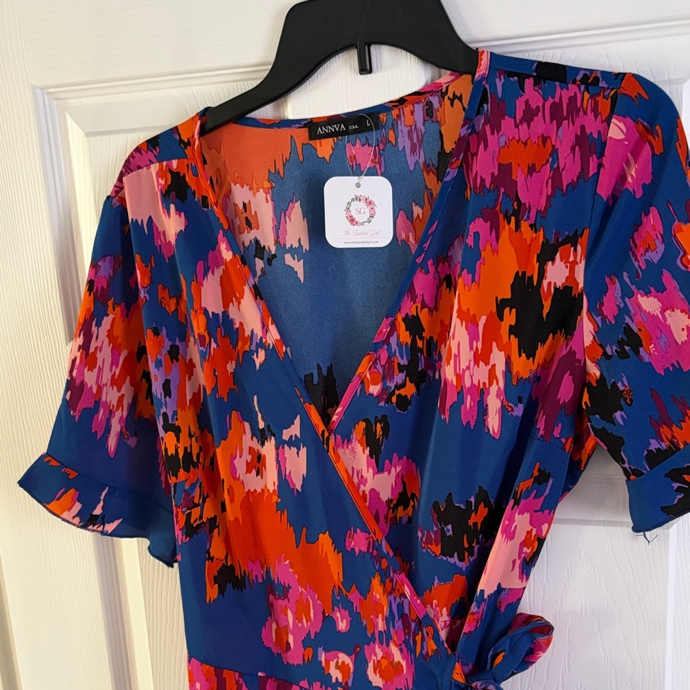 Colorful Abstract Print Wrap Dress - Picture 2 of 7